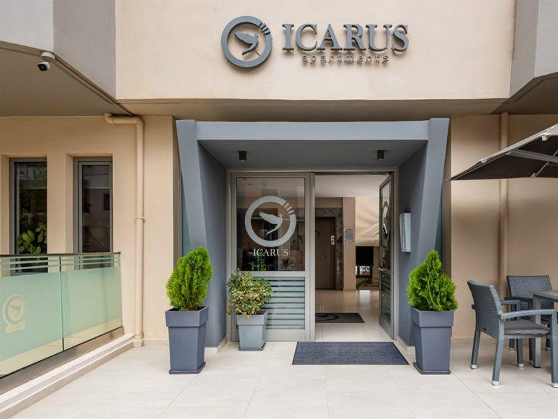 Hotel Icarus & By 