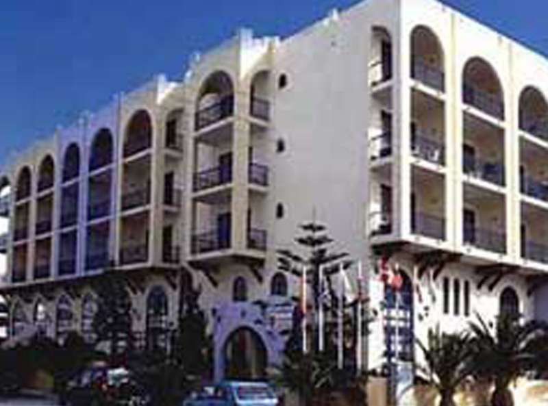 Hotel Icarus & By 